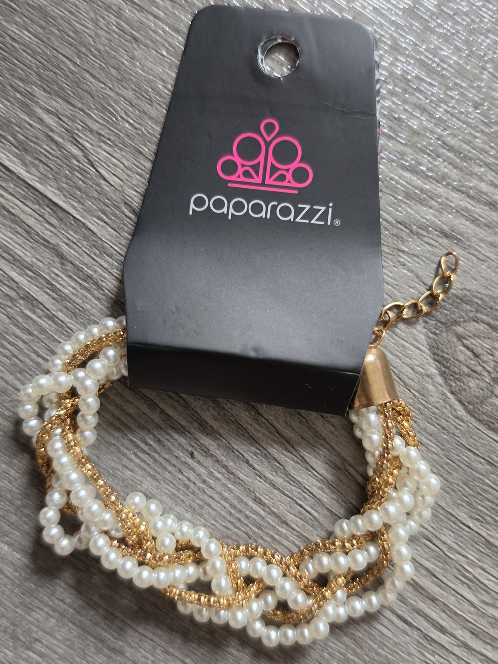 Paparazzi Faux Pearl and Gold Chain Bracelet NWT
